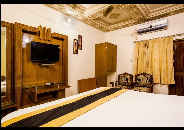 Hotel Bharat Niwas Bikaner Exterior photo